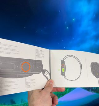 Apple Watch Ultra 3 - Black Ti Black Ocean Band