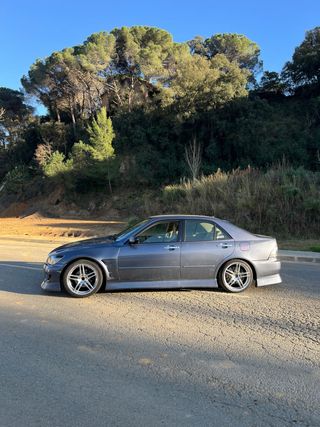 Lexus IS 2004