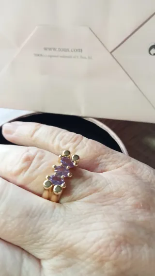 Anillo Tous Oro y Lila Talla 18