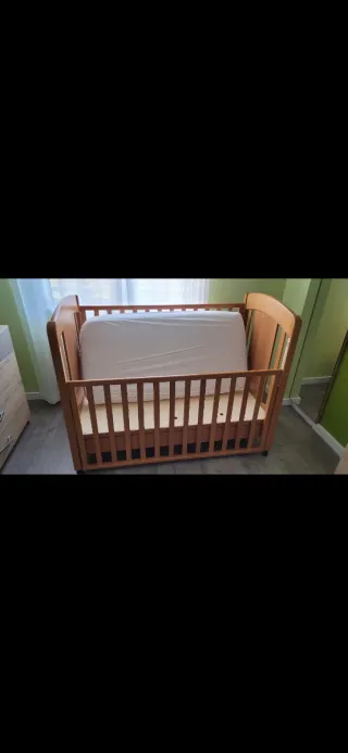 Cuna de madera Prenatal