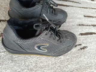 Zapatos COFRA seguridad (talla 39)