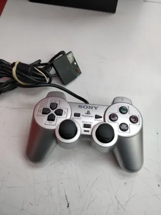 PS2 FAT CON MANDO Y MEMORY CARD