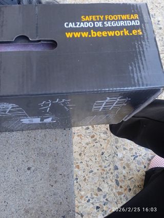 Botas de trabajo Bee Work negras y rojas