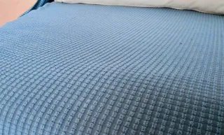 Sofá Cama Maison du Monde con dos cojines