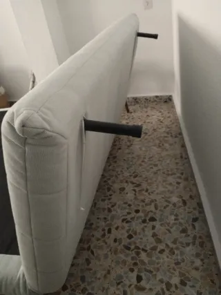 Sofá Cama Maison du Monde con dos cojines