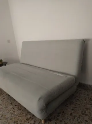 Sofá Cama Maison du Monde con dos cojines