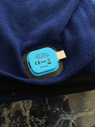 Gorro con frontal de Lana Merino e impermeable