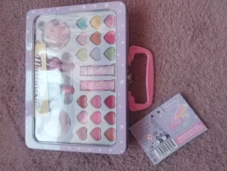 Lote estuches de maquillaje Martinelia