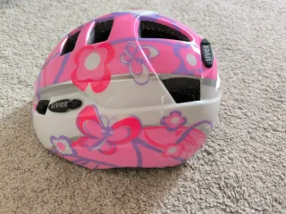 Casco infantil Uvex bicicleta