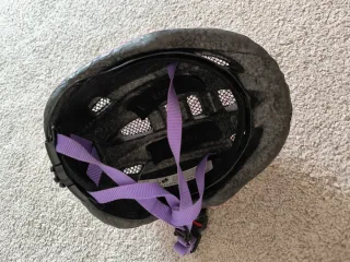 Casco infantil Uvex bicicleta