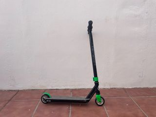 Patinete Oxelo Negro y Verde