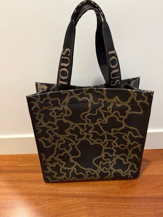 Bolso Tote Tous Negro y Dorado. Tote bag tous