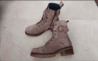 Botines piel serraje color taupe