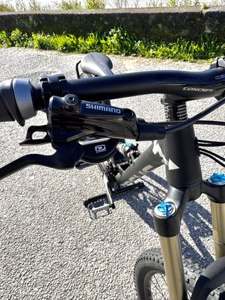 Bicicleta Focus Sam 4.0 - Sram 2x10v