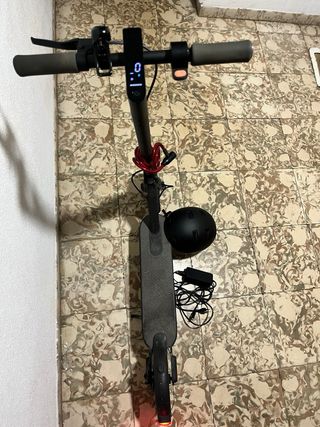 Patinete eléctrico en buen estado
