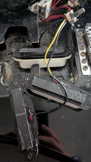 Fender Squier Stratocaster Negra