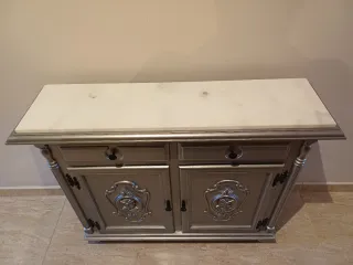 Mueble bajo plata restaurado