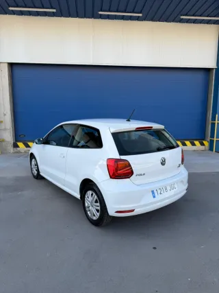 Volkswagen Polo 2015