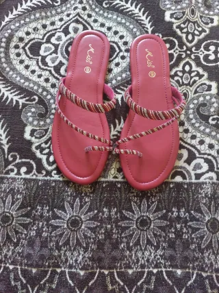 Sandalias Miss rojas talla 38