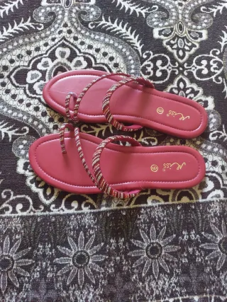 Sandalias Miss rojas talla 38