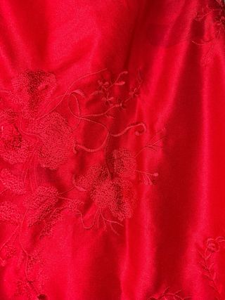 Falda flamenca con lunares + manton rojo bordado