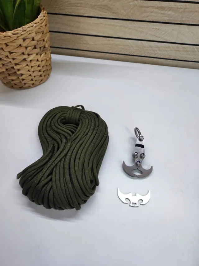 Gancio pieghevole in acciaio con corda