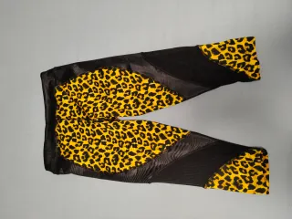 Mallas deportivas marca Zumba estampado leopardo