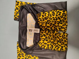 Mallas deportivas marca Zumba estampado leopardo