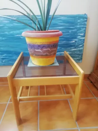 Mesa auxiliar madera y cristal