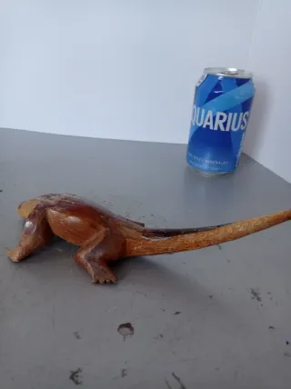 Figura lagarto madera tallada África antigua