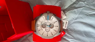 Reloj Diesel Hombre Caja Plateada Correa Marrón