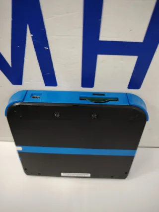 Nintendo 2DS Azul Negra