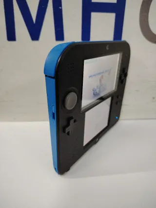 Nintendo 2DS Azul Negra
