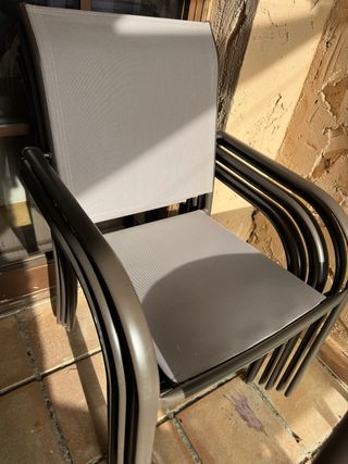 Set di sedie da terrazza e tavolo da gioco