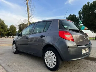 RENAULT CLIO 1,5dci 85cv 5 puertd DISTINTIVO B