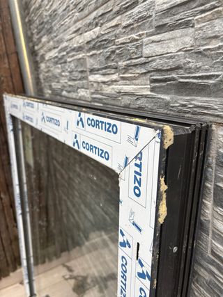 Ventana aluminio 100x80cm