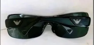 Gafas de sol deportivas negras y grises