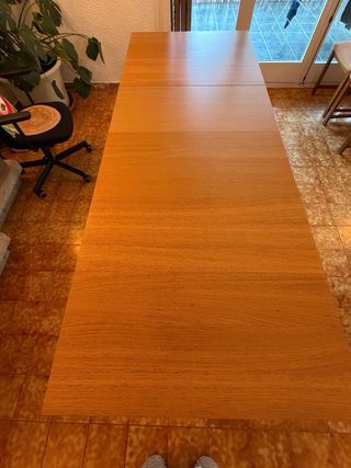 Mesa de comedor extensible de madera