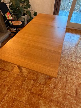 Mesa de comedor extensible de madera