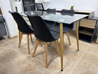 Mesa de Comedor Cristal + 4 Sillas -Calidad Bilbao