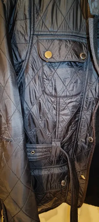 Chaqueta Barbour acolchada negra