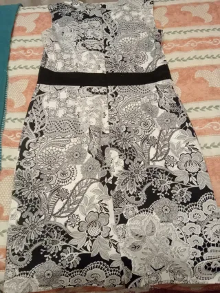 Vestido fiesta blanco y negro