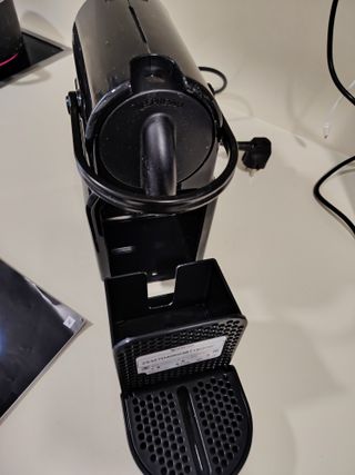 Cafetera Nespresso Inissia 19 bar