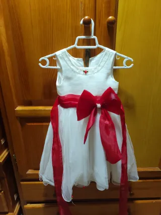 Vestido blanco y rojo
