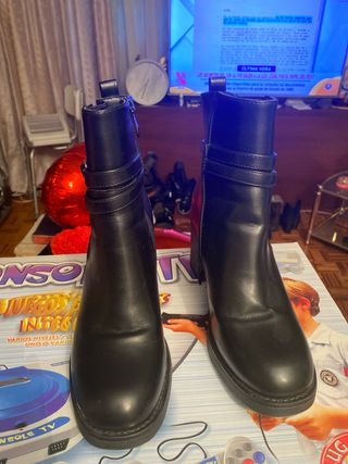 Botines negros de piel
