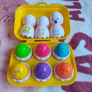 Tomy Huevos Encajables Bebé