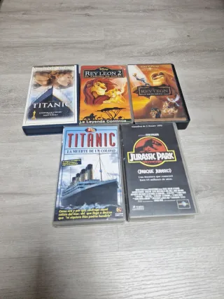Lote 5 Películas VHS: Titanic, Rey León, Jurassic