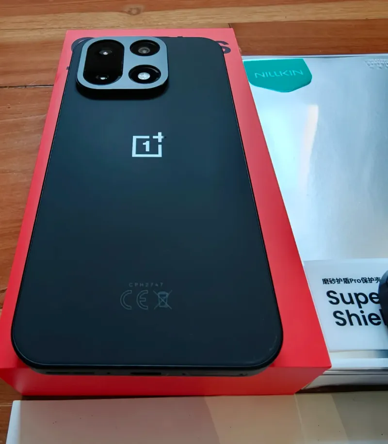OnePlus 15 afbeelding 3