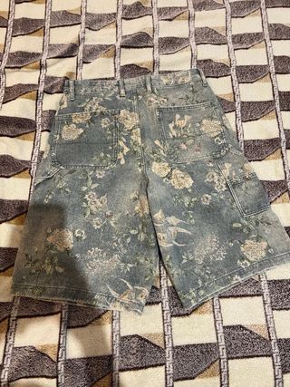 Zara Pantalón Corto Carpintero Estampado Floral