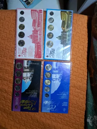 Vaticano: Monete e Francobolli Il Passato